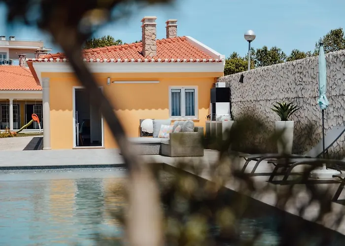 Yellow Sweet - Maria E Beatriz *